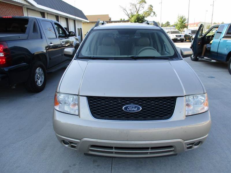 2005 Ford freestyle awd malfunction light