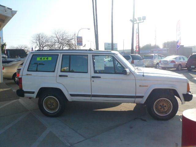1989 Jeep cherokee limited mpg #2
