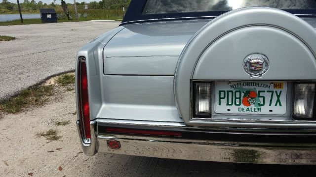 1991 Cadillac Fleetwood Groveland FL